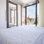 Apartment Milena 2 *