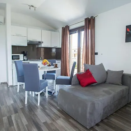Milena 2 Apartment *