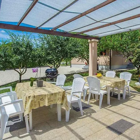 Διαμέρισμα Milena 2
